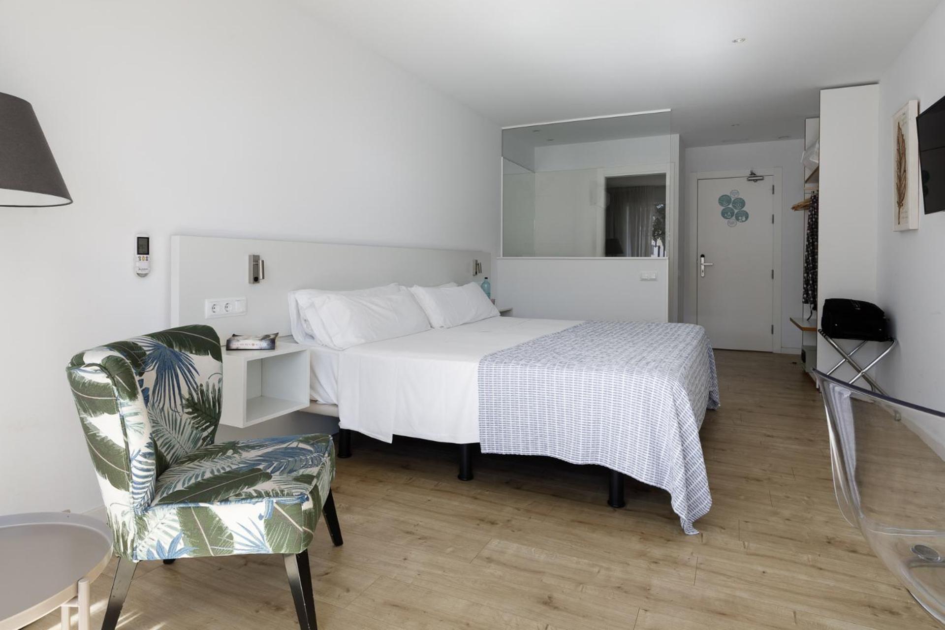 Hotel Hcp Calella De Palafrugell Bagian luar foto